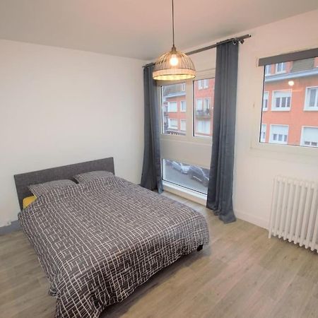 Accueil Calaisien Apartment Bagian luar foto
