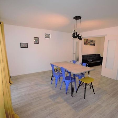Accueil Calaisien Apartment Bagian luar foto