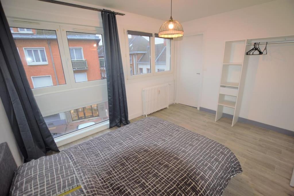 Accueil Calaisien Apartment Bagian luar foto