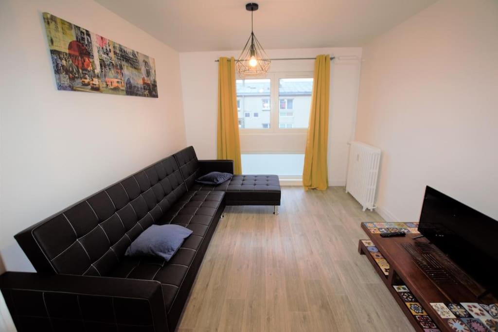Accueil Calaisien Apartment Bagian luar foto
