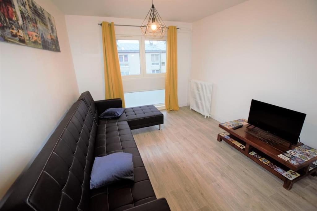 Accueil Calaisien Apartment Bagian luar foto